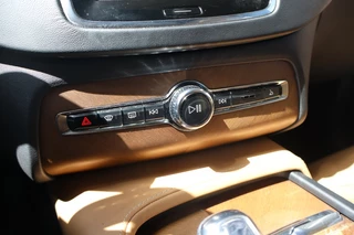 Volvo XC90 Volvo XC90 2.0 T8 TE AWD Insc. | Bower & Wilkins Audio | Luchtvering | Schu - afbeelding nr 22