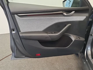 Škoda Octavia Škoda Octavia Combi 1.5 TSI MHEV 115pk DSG/AUT Business Edition Camera, Winterpakket, Keyless - afbeelding nr 23