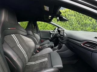 Ford Puma Ford Puma 1.5 EcoBoost ST-X, PERFORMANCE PACK, LEDER/ALCANTARA, CRUISE, NAVI, STOEL/STUURVERWARMING, ECC-AIRCO, CAMERA, PARKEERSENSOREN, LICHTMETAAL 19