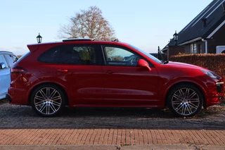 Porsche Cayenne Porsche Cayenne 3.0 S E-Hybrid Sport Chrono Cruise|Luchtvering|Panoschuifdak|Leder|360 camera|Trhk|Memory Seats|PDC|Navi|Dealer onderhouden - afbeelding nr 5