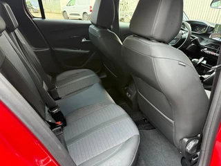 Peugeot 208 Peugeot 208 1.2 PureTech Blue Lease Allure NAVI | CARPLAY | CAMERA | 1STE EIGENAAR | PDC | BTW | NWE APK - afbeelding nr 14