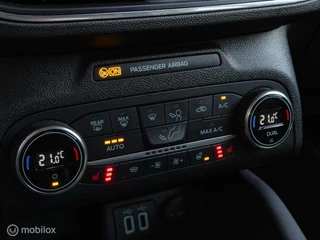 Ford Focus FORD FOCUS 1.0 ECOBOOST HYBRID TITANIUM/KEYLESS/CAMERA/LED/STOEL-STUURVERWARMING/CLIMATE - afbeelding nr 35