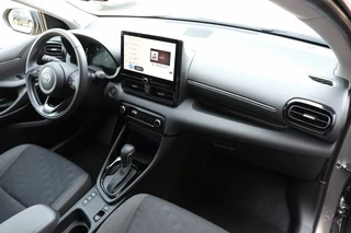 Toyota Yaris Toyota Yaris Hybrid 115 First Edition Automaat | Apple Carplay / Android auto - afbeelding nr 10
