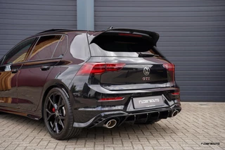 Volkswagen Golf Volkswagen Golf 8 GTI Clubsport | Pano | Matrix IQ | Alcantara | ACC | Rijdersauto Edition | Deep Black Pearl | Fabrieksgar. 2027 - afbeelding nr 56