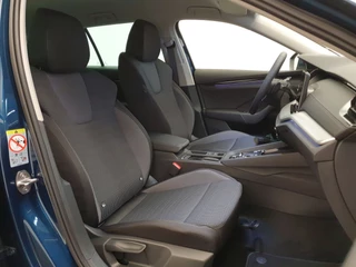 Škoda Octavia Škoda Octavia Combi 1.4 TSI 204pk DSG/AUT iV PHEV Business Edition Wegklapbare trekhaak, Camera - afbeelding nr 4
