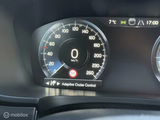 Volvo V90 Volvo V90 Cross Country 2.0 D4 AWD Geartronic-8 /Pilot Assist/Aut.inparkeren/Trekhaak/Adap CC/Winterline/21inch/Dealer onderhouden. - afbeelding nr 39