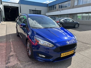 Ford Focus Ford Focus Wagon 1.0 ST-Line - afbeelding nr 8