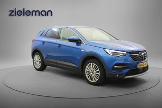 Opel Grandland X 1.2 Turbo Business Executive Automaat - Carplay, Camera, Keyless, Clima, Trekhaak
