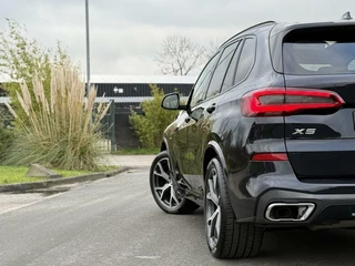 BMW X5 BMW X5 xDrive40i High Executive M-Sport Panoramadak|Laser LED|Keyless|Head-Up|Camera|Softclose door - afbeelding nr 11