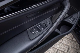 BMW 5 Serie BMW 5-serie Touring 540i xDrive High Executive, Leder, Pano - afbeelding nr 29