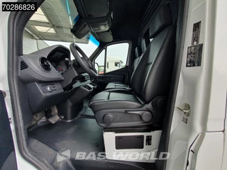 Mercedes-Benz Sprinter Mercedes Sprinter 317 CDI Automaat L3H2 Airco Camera Parkeersensoren MBUX CarPlay Euro6 L3 16m3 Airco - afbeelding nr 13