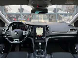 Renault Mégane Estate Renault Mégane Estate 1.2 TCe Bose | Dealer Onderhouden | Trekhaak | Cruise Control | Climate Control | Stoelverwarming | Navi - afbeelding nr 2