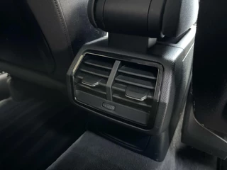 Audi Q3 Audi Q3 35 TFSI Pro Line Automaat 150pk | Climate control | Cruise control | Apple CarPlay | Trekhaak uitklapbaar | Sportstoelen | LED verlichting | Zwart optiek pakket | Parkeersensoren achter - afbeelding nr 39