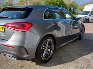 Mercedes-Benz A-Klasse 180 136pk Automaat Business Solution AMG | Origineel NL | Navi | Apple Carplay+Android Auto | Clima | Cruise | Led Koplampen | Pdc V+A+Assist+Camera | Stoelverwarming | 18''lm - afbeelding nr 44
