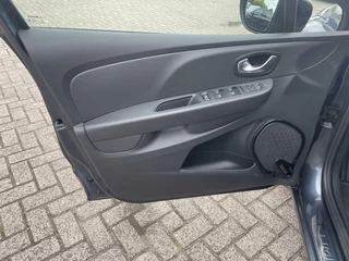 Renault Clio Renault Clio Estate 0.9 TCe Limited - afbeelding nr 31