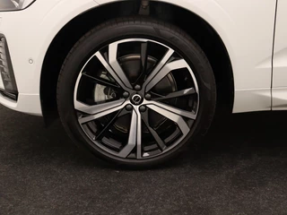 Volvo XC60 Volvo XC60 T8 PLUG-IN HYBRID ULTIMATE DARK 21INCH 360GR CAM FULL-LED SCHUIF - afbeelding nr 8