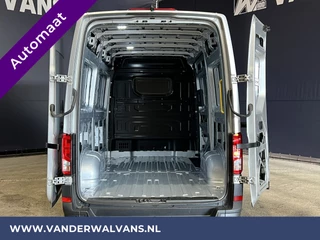 Volkswagen Crafter Volkswagen Crafter 2.0 TDI 177 pk Automaat L3H3 L2H2 Euro6 Airco | Camera | Navigatie | LED | Apple Carplay | Andoid Auto, Cruisecontrol, Parkeersensoren, zilver - afbeelding nr 3