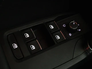 CUPRA Leon Cupra Leon 1.4 e-Hybrid | Stoel & stuurverwarming | Carplay |  Camera | Adaptive cruise | Sfeerverlichting | Navigatie | Park Assist | Keyless | Full LED | PHEV - afbeelding nr 34