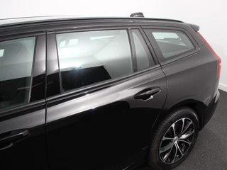 Volvo V60 Volvo V60 2.0 B3 Automaat Momentum | Navigatie | Wegklapbare Trekhaak | Climate Control | Blis | Parkeer sensoren | Cruise Control | Lichtmetalen Velgen - afbeelding nr 34