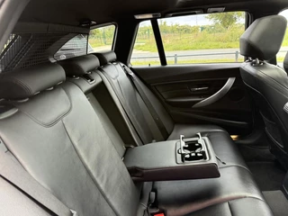 BMW 3 Serie BMW 320i Touring AUT M-Sport Stoelvw Pano NaviProf Trekhaak - afbeelding nr 40