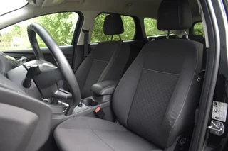 Ford Focus Ford Focus 1.0 Titanium |NAVI|STOELVERWARMING|PARKEERHULP|TREKHAAK - afbeelding nr 4