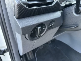 Volkswagen T-Cross Volkswagen T-Cross 1.0 TSI Life | Carplay | PDC | Lm-Velgen | Climate-Control - afbeelding nr 17