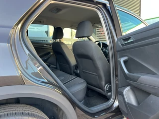 Volkswagen T-Roc Volkswagen T-Roc 1.0 TSI Style | Adeptive Cruise Control | Trekhaak | Navigatie | Parkeersensoren | Apple CarPlay/Android Auto - afbeelding nr 36