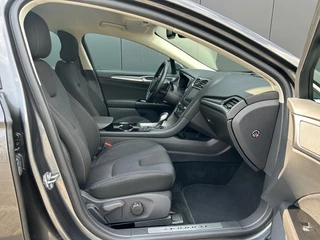 Ford Mondeo Ford Mondeo Wagon 1.5 Titanium LED Navi Cruise PDC Sfeerlicht Trekhaak - afbeelding nr 3