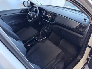 Volkswagen T-Cross Volkswagen T-Cross DE VERNIEUWDE T-CROSS 116PK VIR.COCKPIT LMV CARPLAY 2024 