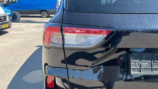 Ford Kuga Ford Kuga 2.5 PHEV Vignale 225pk | Driver Assistance Pack | Wegklapbare Trekhaak | Technology Pack | Winterpack | 20 Inch Lichtmetalen Velgen | Verlengde Fabrieksgarantie tot 06-2028 - afbeelding nr 9