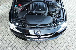 BMW 3 Serie ➡️ BMW 3-serie 320i F30 Centennial High Executive Sedan Facelift | 184 pk | NL auto | 2e eigenaar | 4 cilinder | LED | Leer | Navi | Camera | Sporstuur | Cruise control | Climate control - afbeelding nr 9