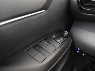 Toyota Yaris Toyota Yaris 1.5 Hybrid Edtion | Stuur en Stoelverwarming | Apple & Android C - afbeelding nr 17