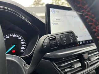 Ford Focus Ford Focus Wagon 1.0 EcoBoost Hybrid ST Line  155pk Automaat | Adaptive cruise control | Winter Pack | Dodehoeksensoren | Camera - afbeelding nr 21