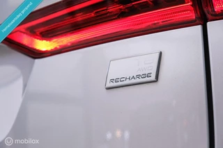 Volvo XC60 Volvo XC60 2.0 Recharge T8 AWD R-Design 390 pk | Trekhaak | Schuifdak | Dealer onderhouden | Camera | DAB | Stoel + stuurwiel verwarming | rijklaar incl garantie | - afbeelding nr 22