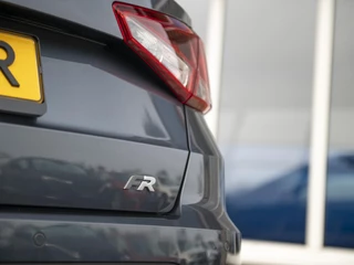 SEAT Arona SEAT Arona 1.0 EcoTSi 116pk DSG FR | Full LED | Keyless | ParkAssist + Camera | App-Connect | Armsteun vóór | Black Pack | Wireless Charge - afbeelding nr 40