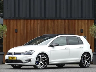 Volkswagen Golf Volkswagen Golf TSI GTE 245PK / GTI R Perf. ed. / LED - afbeelding nr 71
