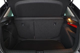 Škoda Kamiq ŠKODA Kamiq 1.0 TSI Ambition > Trekhaak/17 inch/camera/stoelverwarming... - afbeelding nr 17