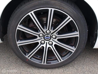 Volvo V70 Volvo V70 AWD 2.4 D5 215 Aut6 Leer Xenon 18Velgen Pdc Mooi!! - afbeelding nr 24