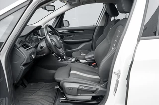BMW 2 Serie BMW 2 Serie Active Tourer 218i Sport Line Navi Camera Trekhaak - afbeelding nr 4