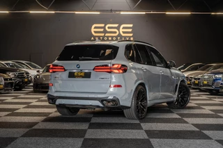 BMW X5 BMW X5 xDrive50e Hybrid M-Sport | Pano Skylounge | HUD | 360 | Brooklyn Grau - afbeelding nr 2