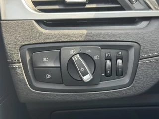 BMW X1 BMW X1 SDrive18i High Executive Trekhaak Navigatie Led verlichting Clima Cruise Panorama - afbeelding nr 25