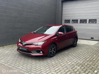 Toyota Auris 1.8 Hybrid Dynamic | Navi | All-season | Camera |