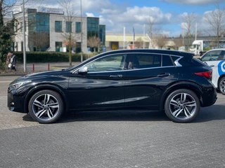 Infiniti Q - afbeelding nr 2