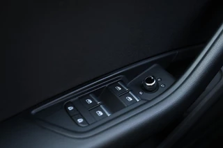 Audi A4 Audi A4 Avant 35TFSi Automaat Business Ed. NAP/Sportstoel/Virtual/Dynamisch/Elek klep - afbeelding nr 49