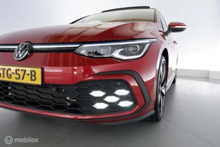 Volkswagen Golf Volkswagen Golf 1.4 eHybrid  245pk GTE pano|IQ-led|nav|cam|dab|acc|lmv18 - afbeelding nr 36
