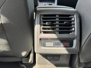 Volkswagen Golf Volkswagen Golf 1.5 eTSI Style Led/Masagestoel/Ergopakket/Camera - afbeelding nr 12