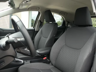 Toyota Yaris Toyota Yaris 1.5 Hybride Dynamic | Apple Carplay | Camera | Navi | - afbeelding nr 19