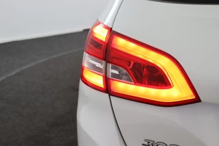Peugeot 308 Peugeot 308 SW 1.2 PureTech Premium*PANO*ACC*ECC*NAVI* - afbeelding nr 42