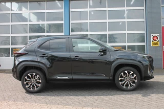 Toyota Yaris Cross Toyota Yaris Cross 1.5 HYBRID 115 FIRST Teamplayer / Winterpack - afbeelding nr 8
