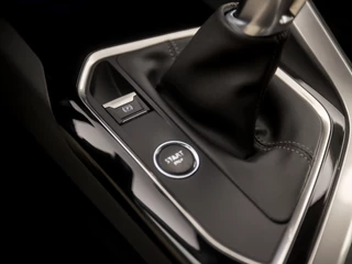 Peugeot 3008 (APPLE CARPLAY, GROOT NAVI, MEMORY SEATS, STOELVERWARMING, LEDEREN SPORTSTOELEN, KEYLESS, 360 CAMERA, LANE ASSIST, GETINT GLAS, NIEUWSTAAT) - afbeelding nr 27
